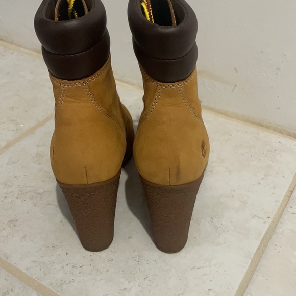 Timberland heeled boots white stitching - Picture 3 of 6